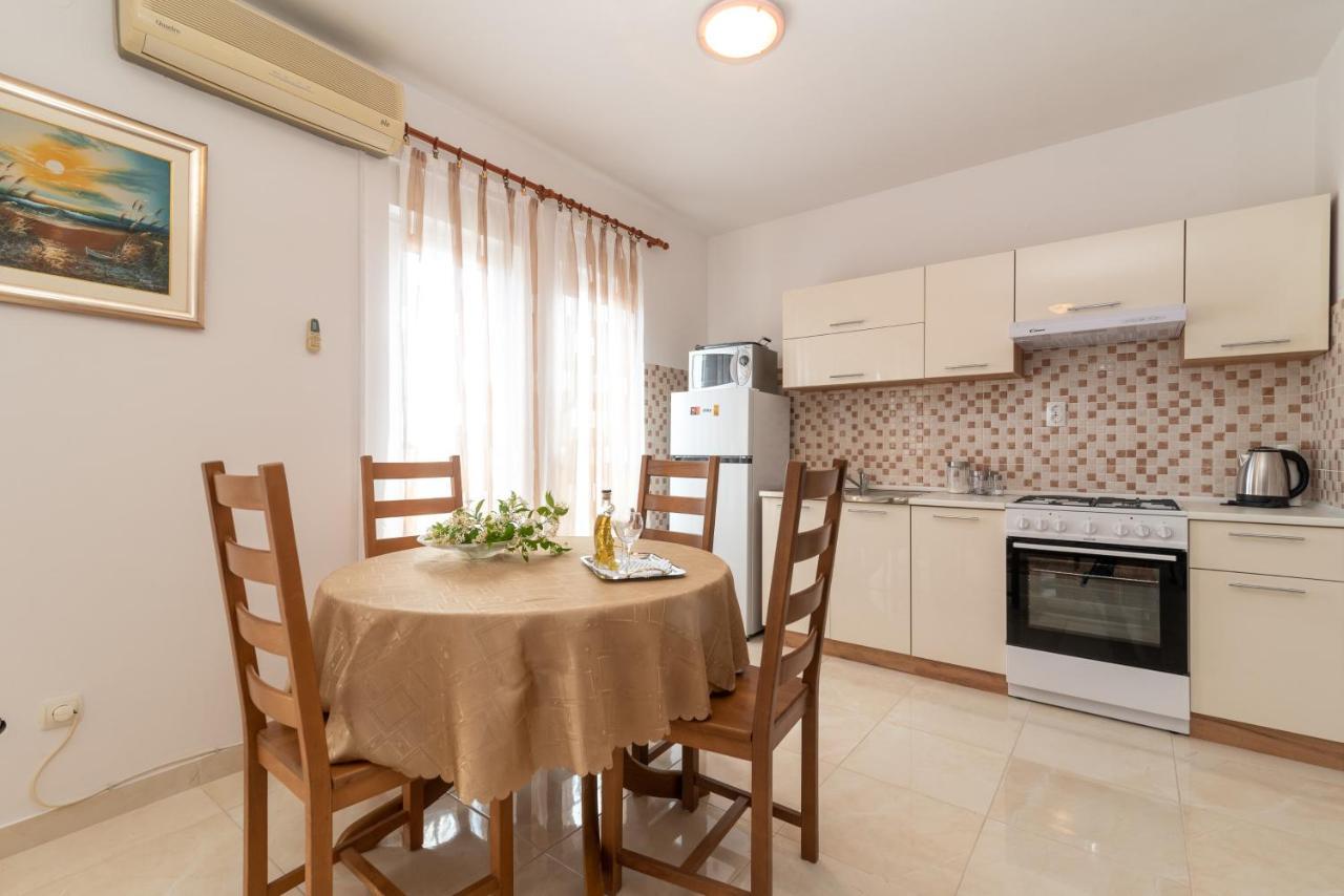 Ferienwohnung Apartman Dildo Trogir Exterior foto