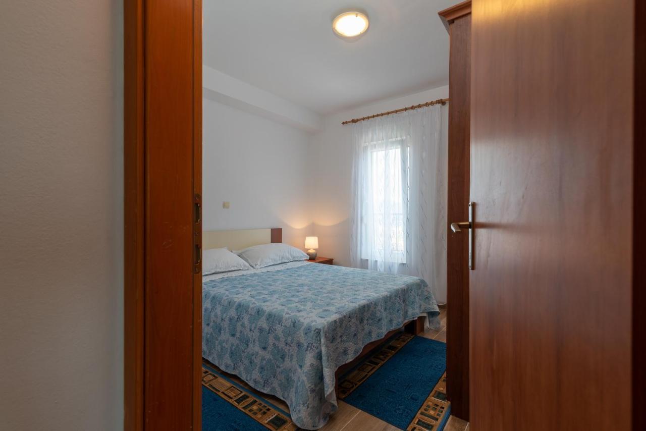 Ferienwohnung Apartman Dildo Trogir Exterior foto