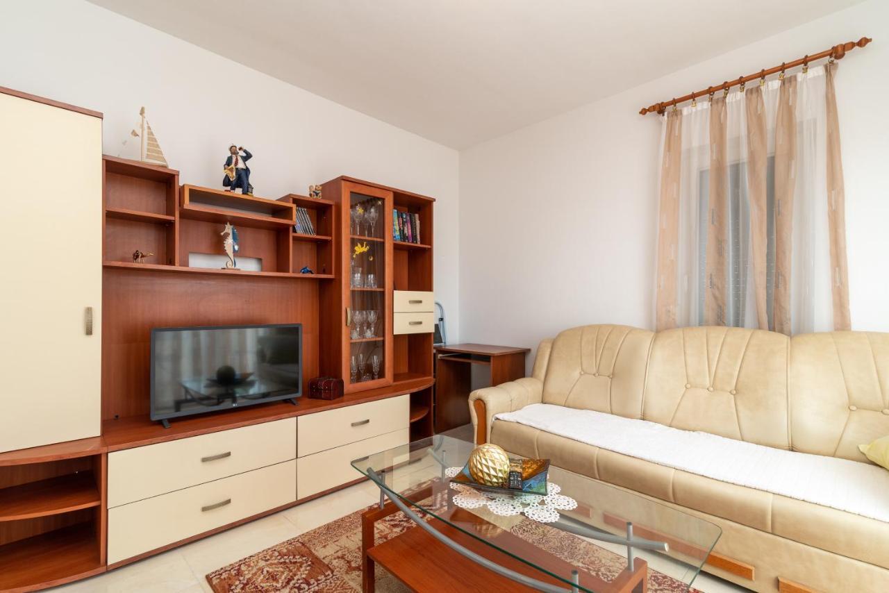 Ferienwohnung Apartman Dildo Trogir Exterior foto