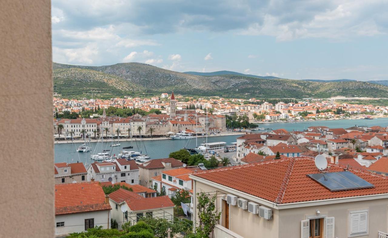 Ferienwohnung Apartman Dildo Trogir Exterior foto